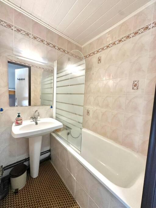 121 Apartment